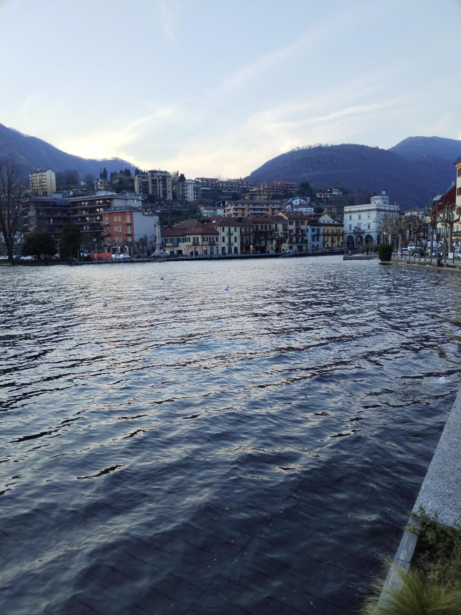 Un Balcone Sul Lago Omegna Exteriör bild